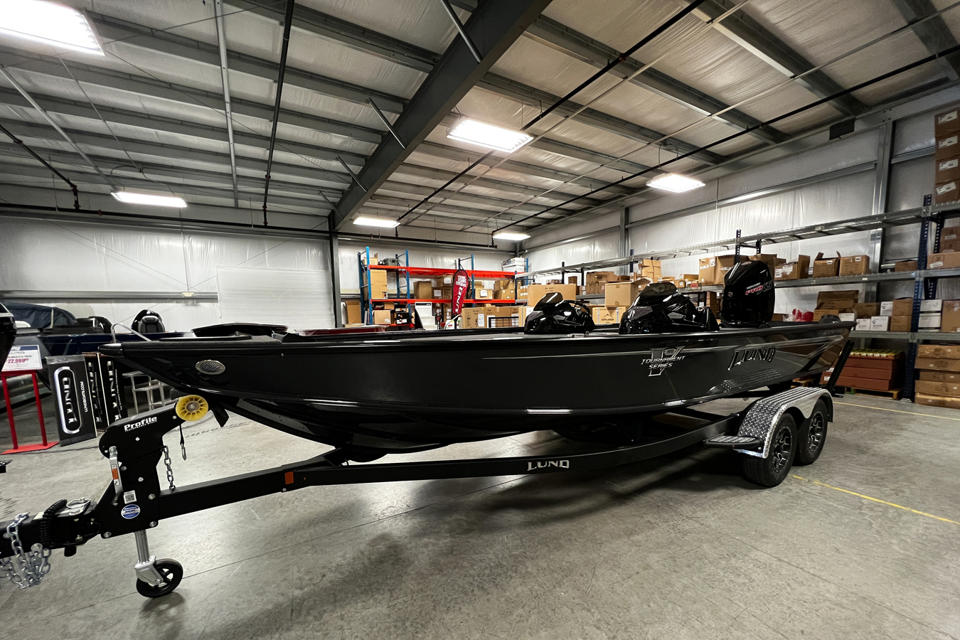 Lund 2022 2075 XS Pro-V Bass XS and Trailer