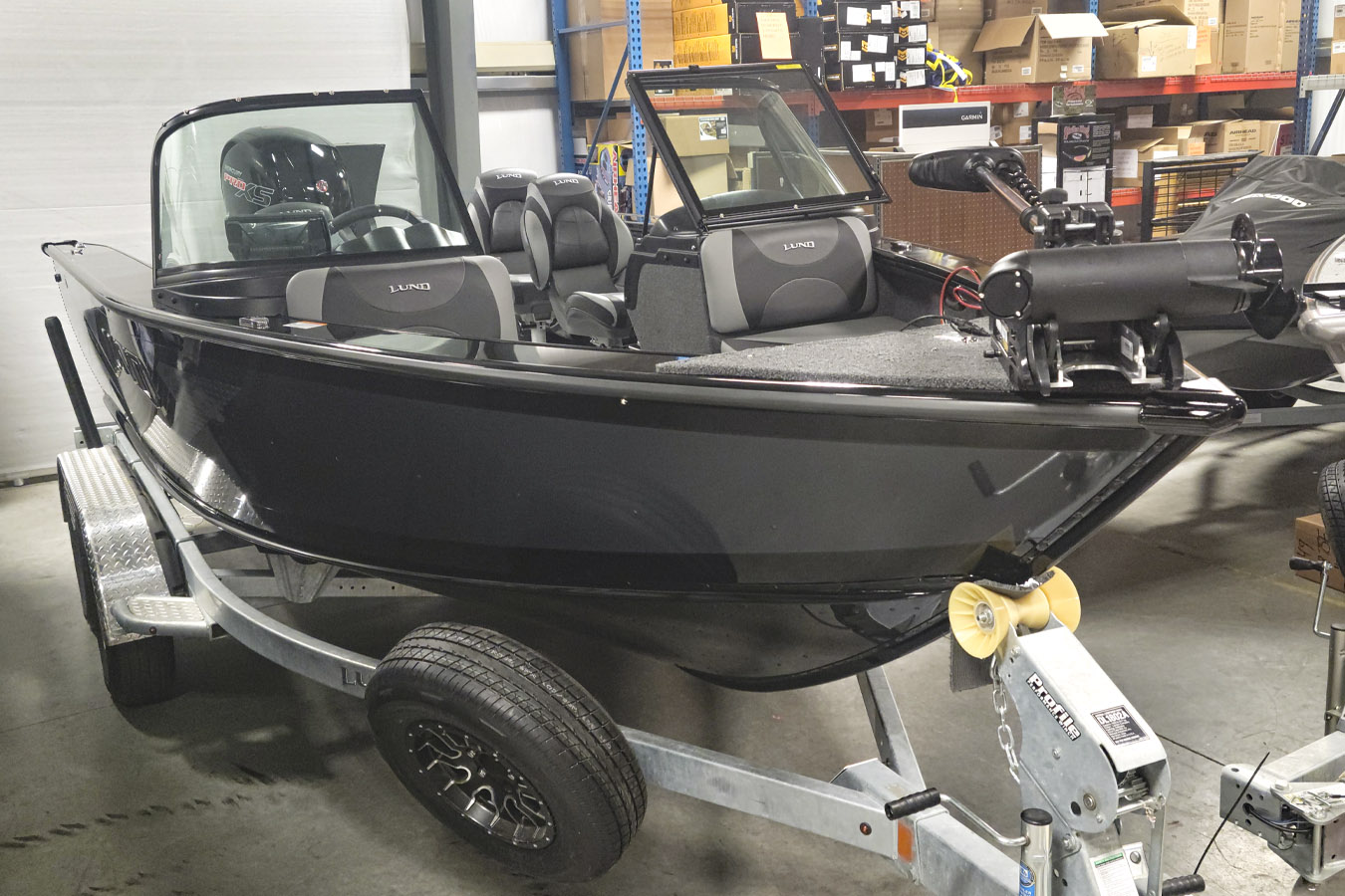 Lund 2023 1875 Crossover XS with 150XL Pro XS