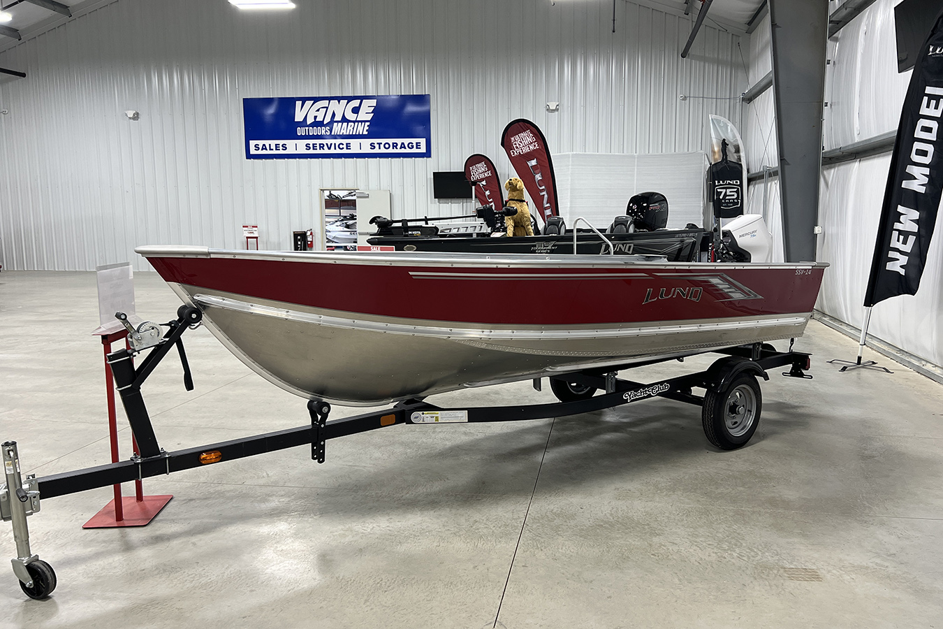 Lund 2022 SSV14 Red with Mercury 7.5 Avator
