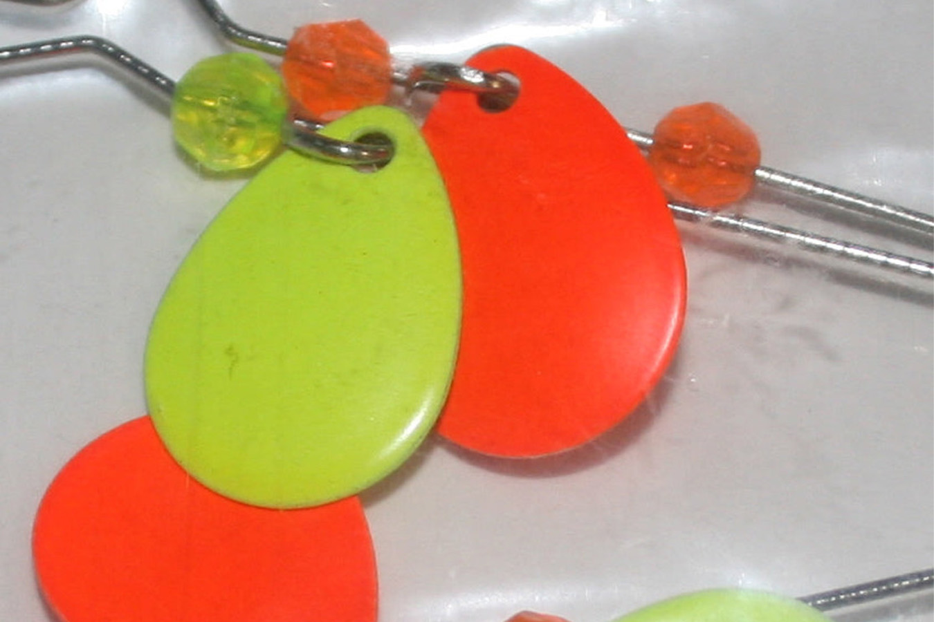 K And E Scott Wire Spreaders with Painted Blades Spinners